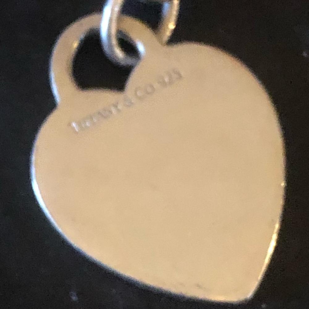 Tiffany & Co sterling heart charm bracelet, box & pouch ready for engraving! - Picture 5 of 10